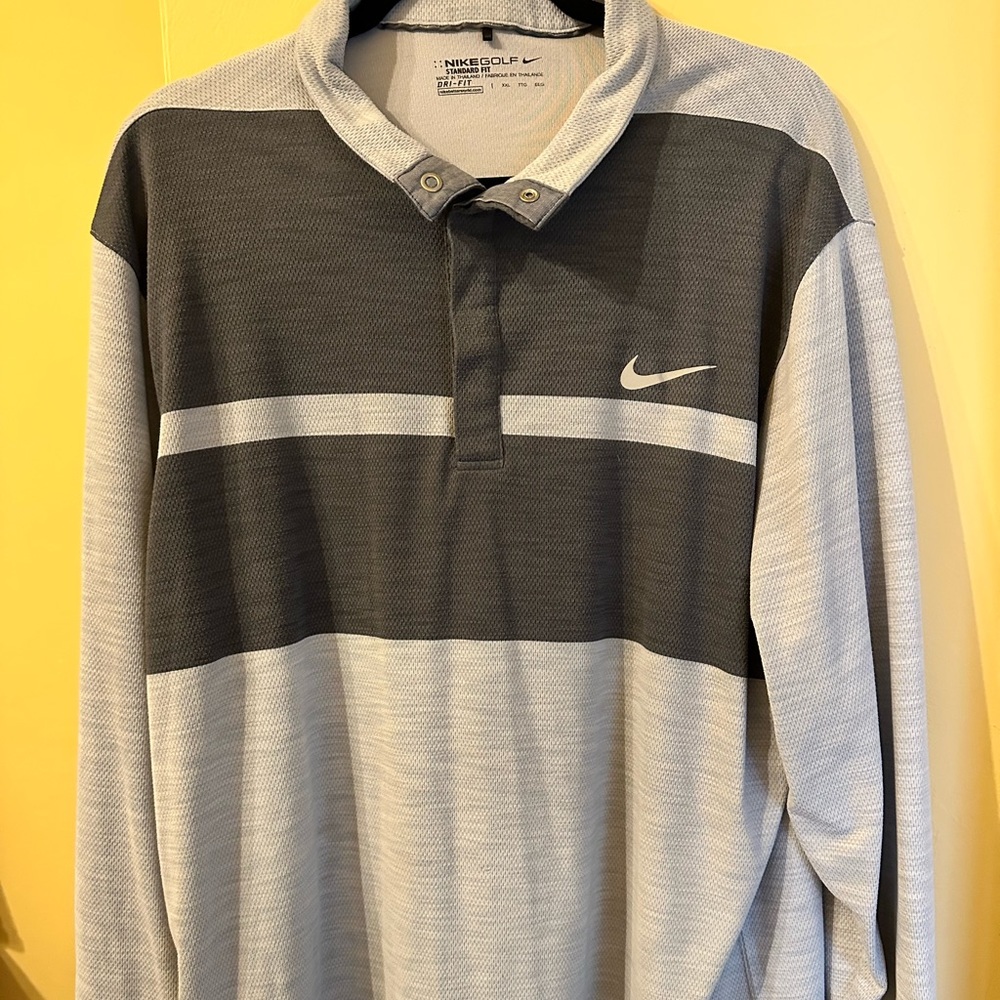 Like New! Nike golf pullover